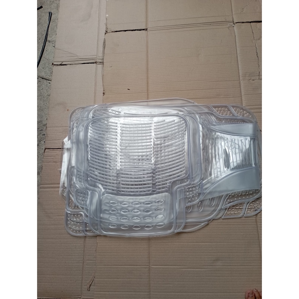 karpet mobil smoke hitam transparan clear/ karpet karet mobil 2 baris Continental smoke clear 3 Pcs 2 Baris / karpet karet universal mobil / karpet mobil