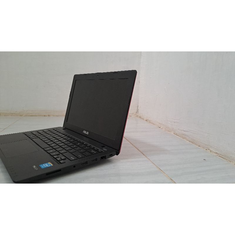 Asus X200M SSD 120GB Baterai Baru Cocok untuk WFH atau Daring