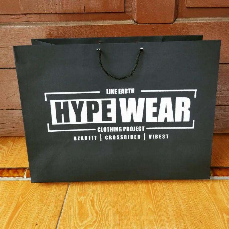 

paperbag custom , blackpaper,jemani , size 37*17*27, kuat dan keren