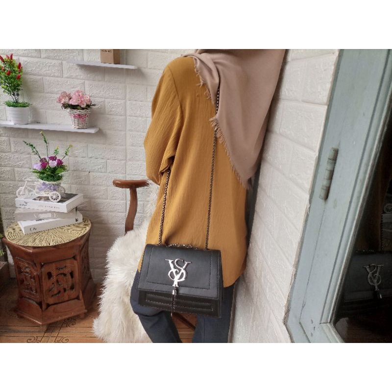 RIZKY BAG COLLECTION - TAS 2 in 1 SLING BAG /  BAHU MOTIF (VS) RAWIS