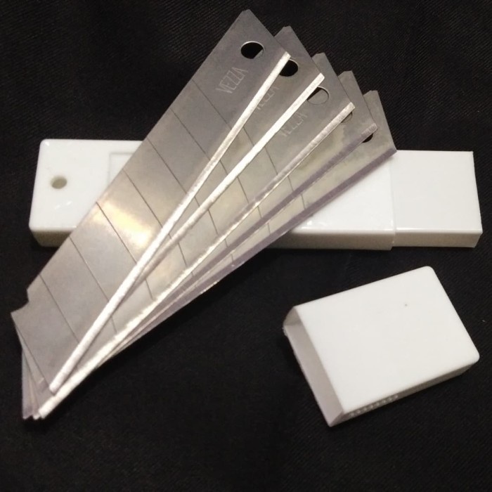 

refill isi pisau cutter kater tajam 1 pak isi 5 bh
