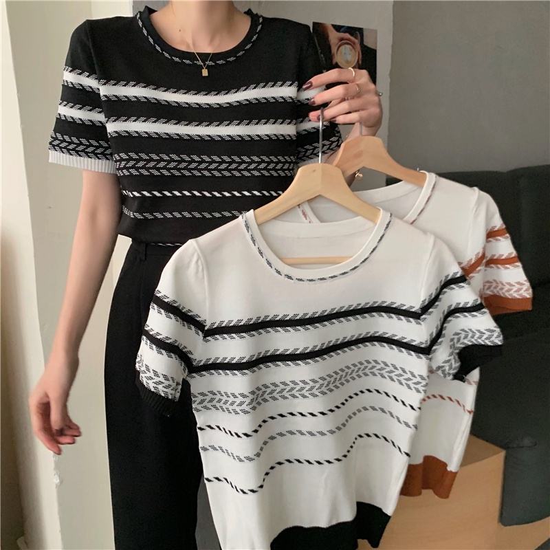 Kaos Rajut Lengan Pendek Wanita Striped T-shirt Knit Korean Style