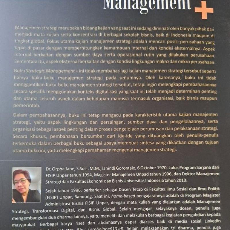 BUKU ORIGINAL STRATEGIC MANAGEMENT + DR ORPHA JANE BUKU STRATEGI MANAJEMEN REFIKA 2022