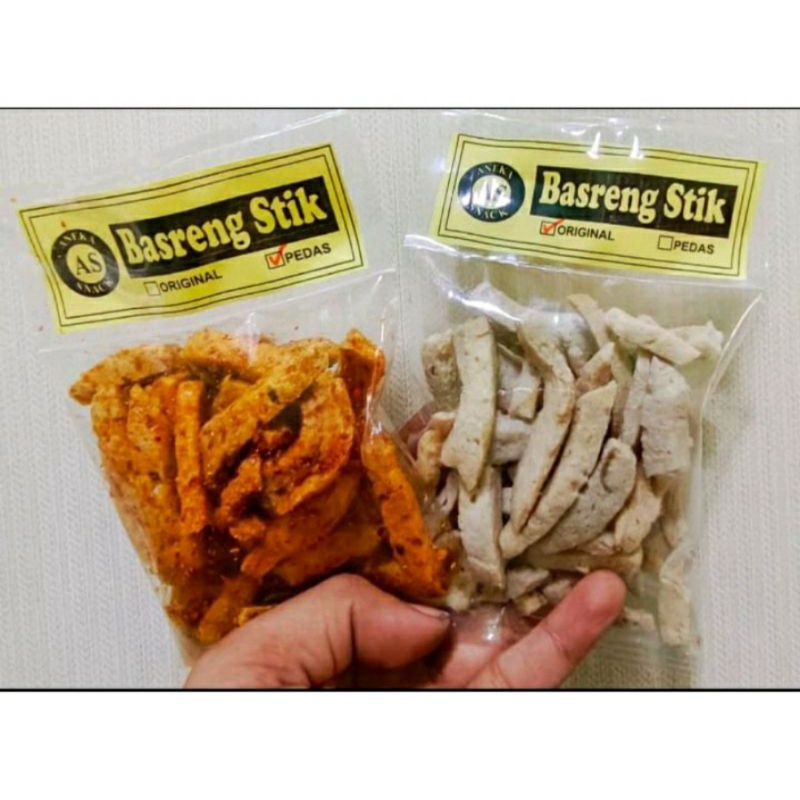 

Baso goreng Basreng original pedas daun bawang AS - Khas mojokerto
