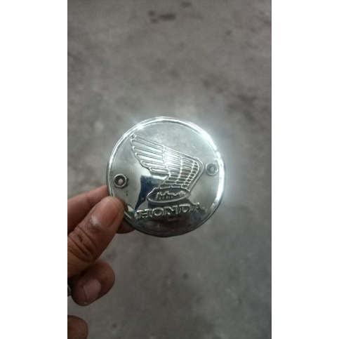 emblem tengki cb dream ,satu set(kanan kiri)