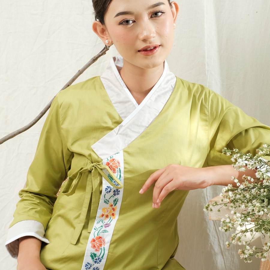 Blus Batik Hanbok Lengan Panjang Meradelima Katun Jepang Hijau