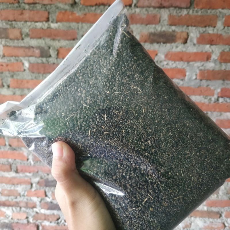 

tiwul singkong/oyek/beras tiwul Lampung tengah neto 1000 gr