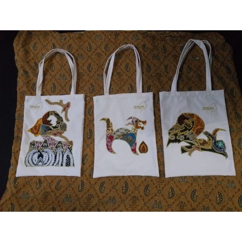 Tas Perca Batik Motif Wayang