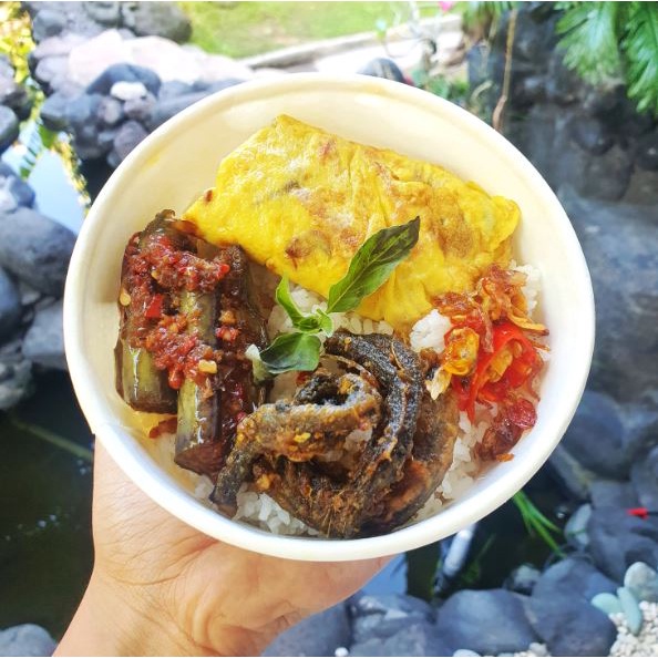 

Nasi TELUR GULUNG HAM | Rice Box Nasi Campur Murah NERO Kitchen