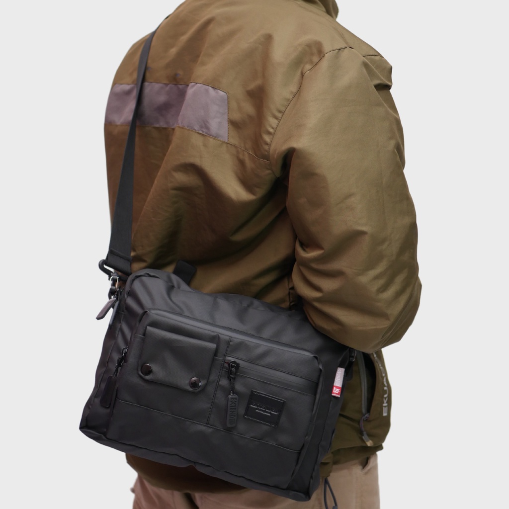 Tas Selempang Pria Wanita Waterproof Slingbag Pria Wanita Waterproof Extended Barkha