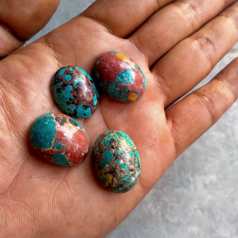 Batu akik pirus motif kura