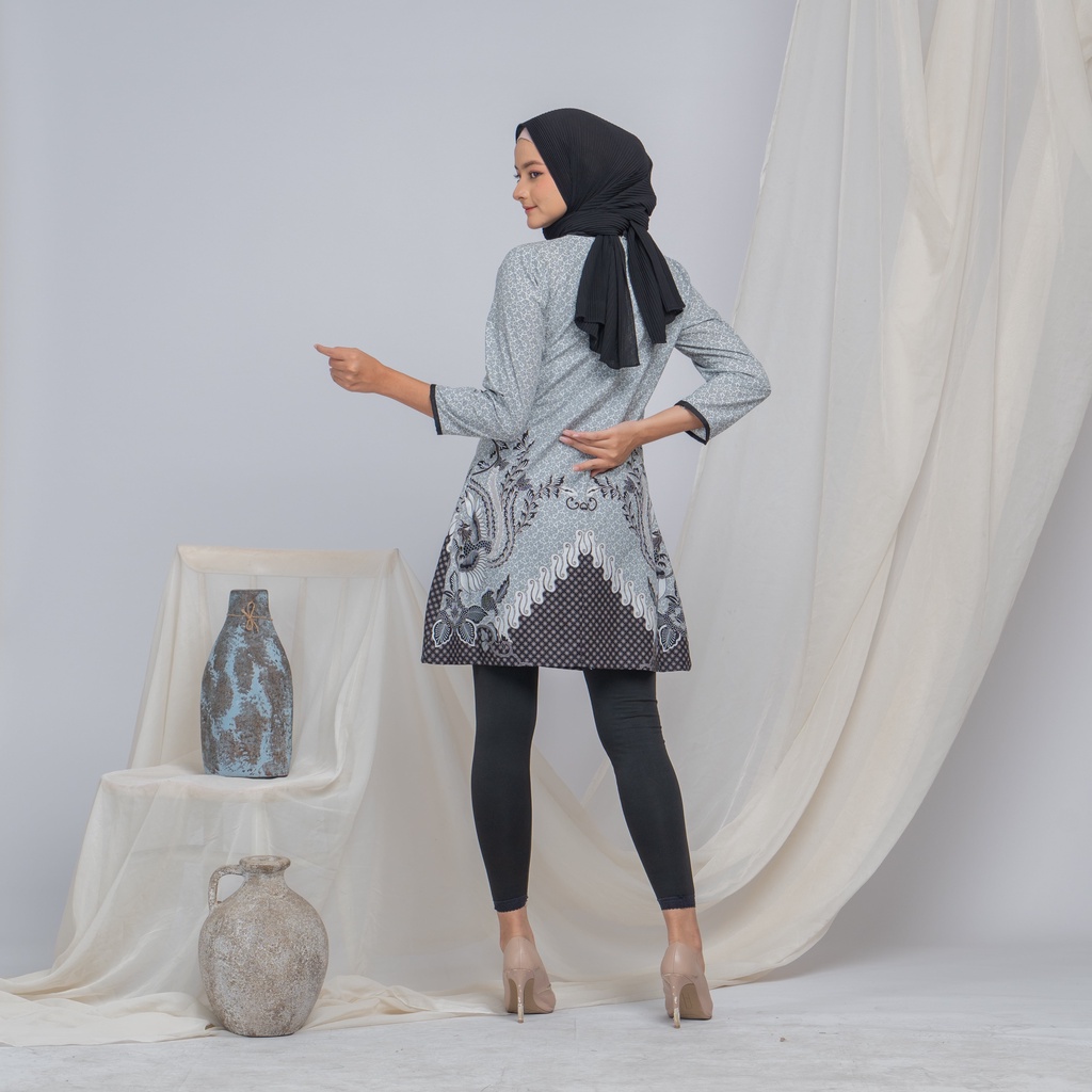 BAJU BATIK MUSLIMAH OUTFIT KONDANGAN MODEL TUNIK PIAS KASYAIRA
