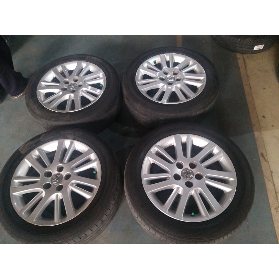 Velg Mobil Seken Ring 17 Baut 5 STD CAMRY R17X6,5 5X114,3 ET50 BAN 215 55 R17