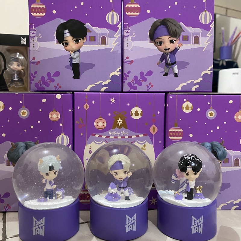 BTS BF Black Friday sale snowball snow ball globe figure jin suga v seokjin yoongi taehyung jimin ju