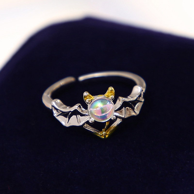 Cincin Pasangan Sayap Malaikat Dan Setan Romantis Untuk Wanita Goth Fashion Moonstone Pembukaan Yang Dapat Disesuaikan Jari Cincin Pria Perhiasan Pesta
