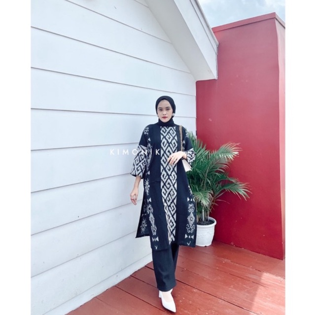 KIMONIK NAURA TUNIK BLACK VORY