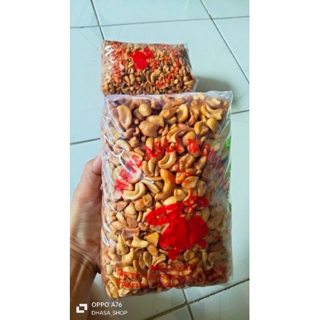 

Mete Wonogiri belah pecah 1kg rasa bawang