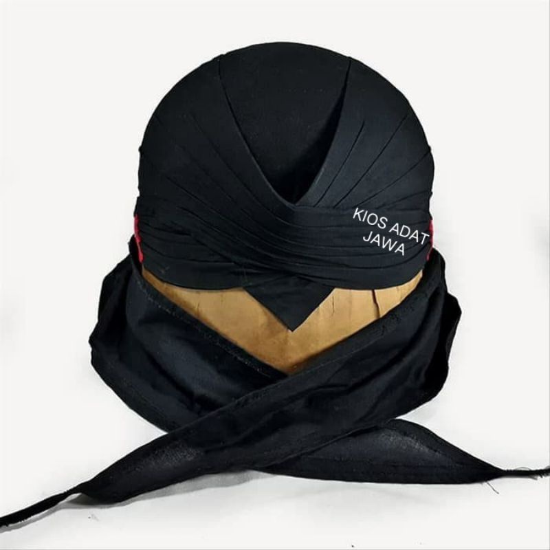 BLANGKON JOGJA LIPAT HITAM POLOS SLIWIR