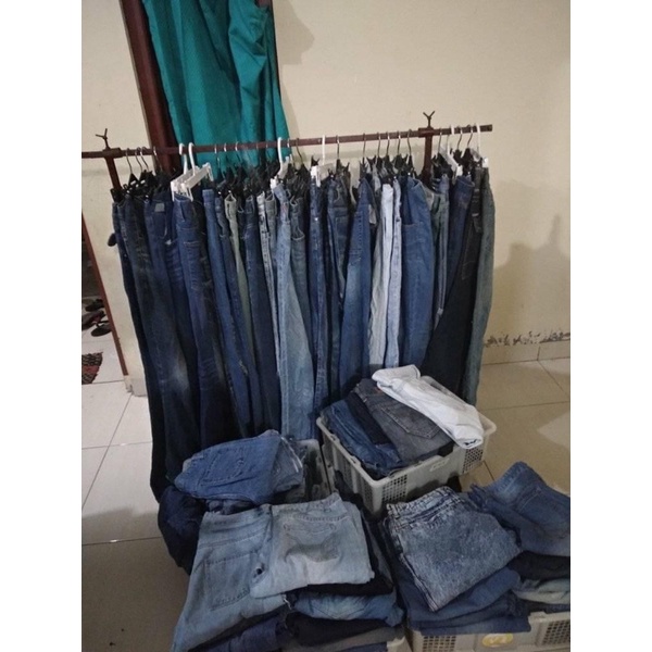 Celana jeans panjang thr*ft sec*nd pria cowok high quality