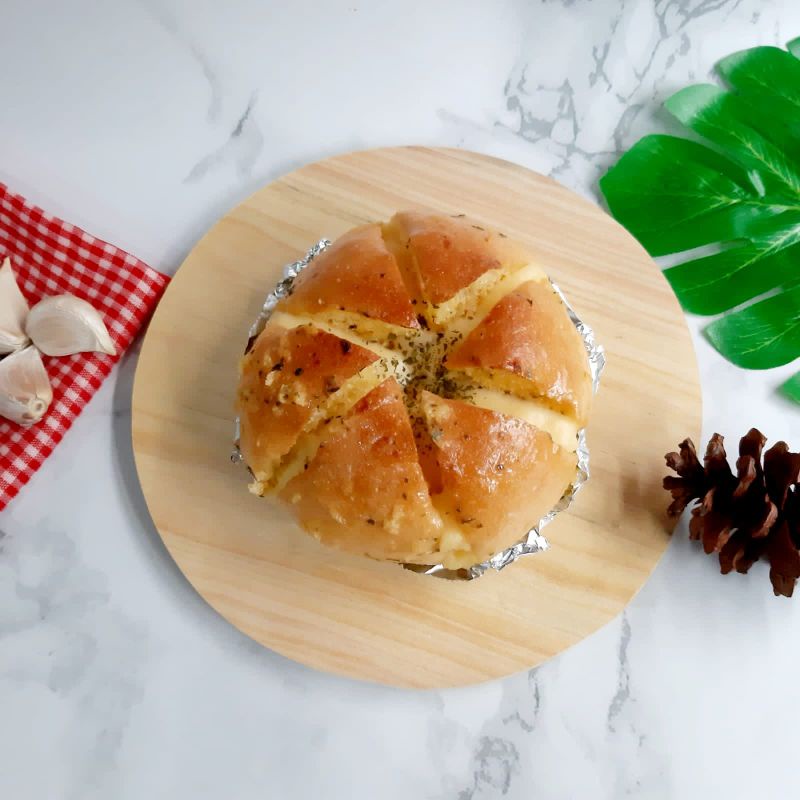 

Korean Garlic Cheese Bread