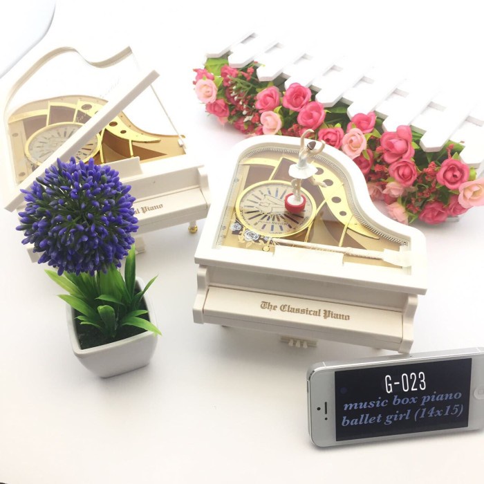 Kotak Musik Music Box Piano / Musik Box Piano