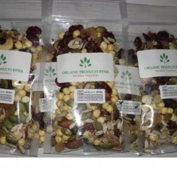 

COD | [KP8] | Roasted Trail Mix 250 gr (Natural Trailmix Nuts & Dried Fruits)