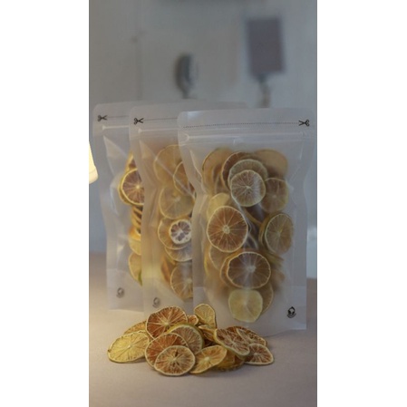 

garnish premium friend lemon slices