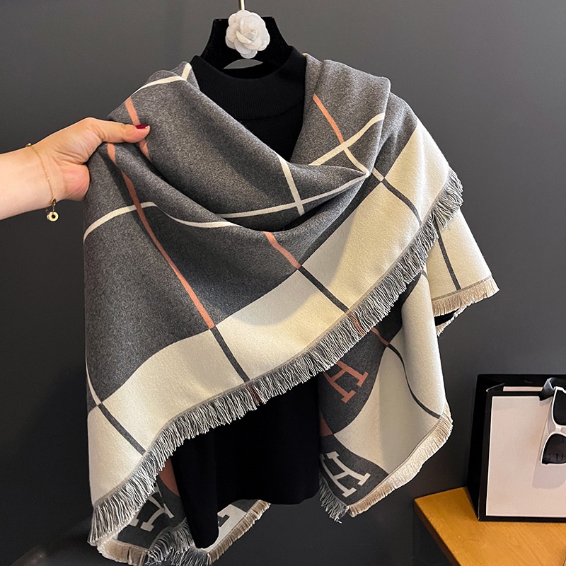 Harriet Syal Scarf Shawl Elegan Motif Import Cashmere