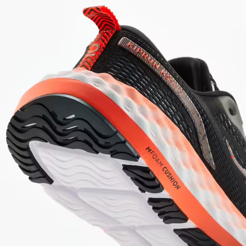 KIPRUN KS 900 Sepatu Olahraga Lari Pria Nyaman Dengan Bantalan Yang Empuk