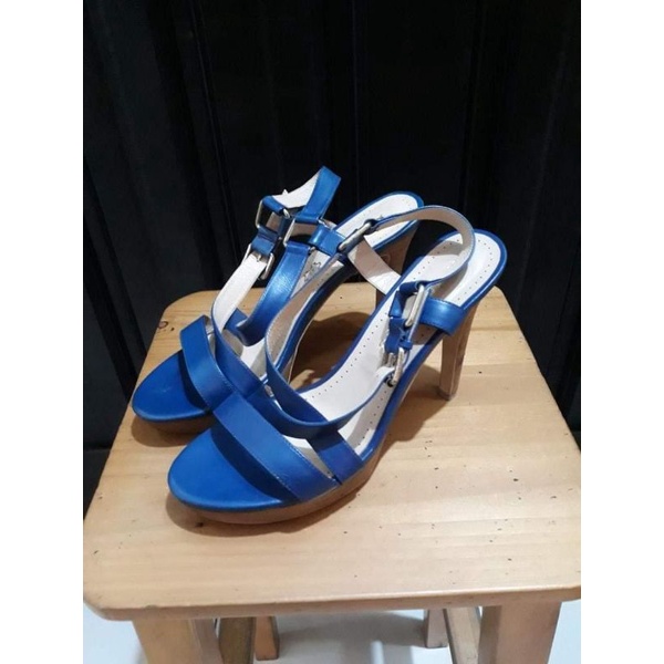 Sepatu rotelli Biru