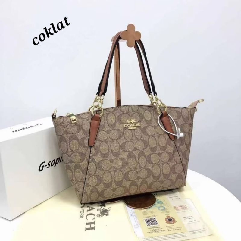 NEW !!! Sling Bag Wanita Tas Selempang Wanita Tas Bahu Wanita COC Kelsey Signature 2107A4 import Premium