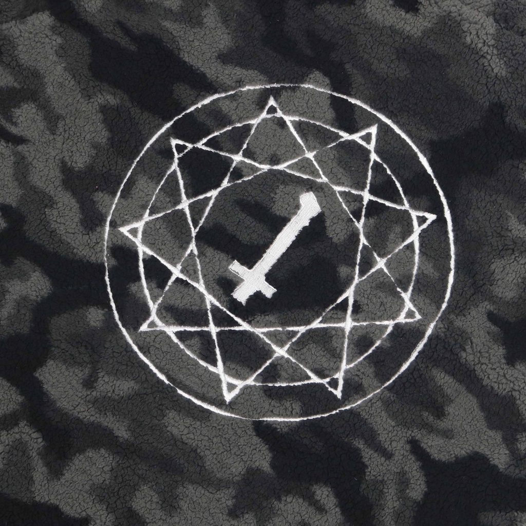 Heretic - Sherpa Jacket - Camo Pentagram