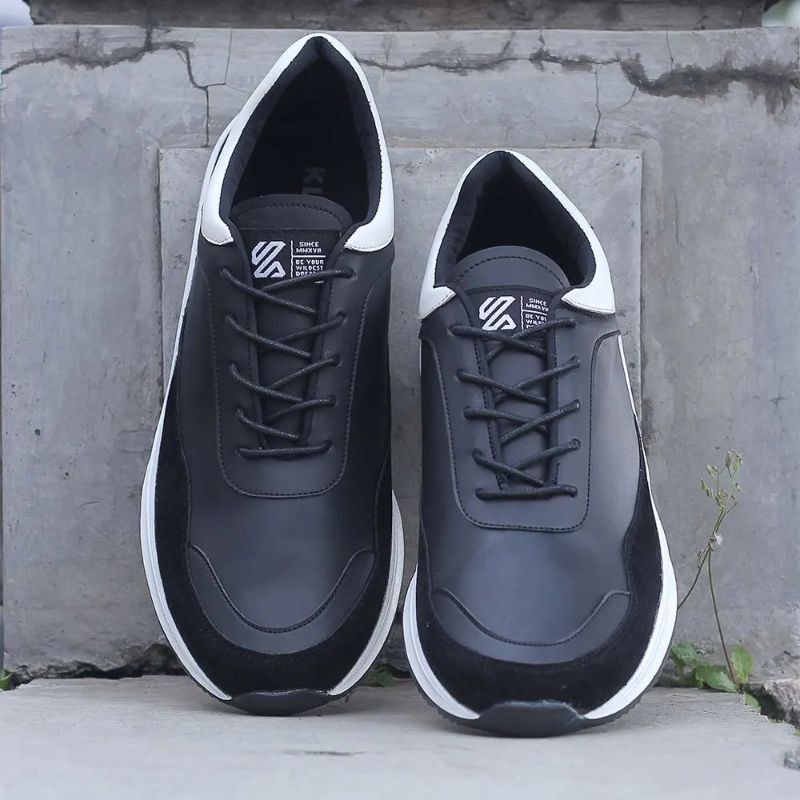 Sepatu Casual Pria Sneakers Sport Terbaru Keren Distro KZTR Original Murah