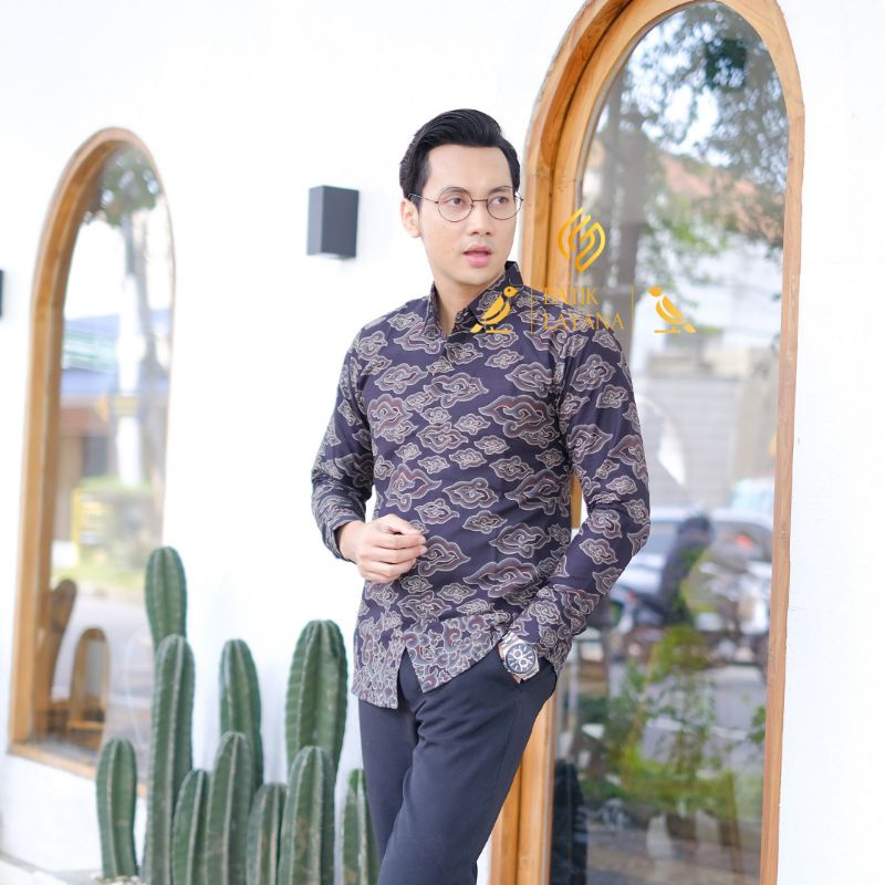 Kemeja Batik Megamendung Navy Premium Katun Primisima Halus Tebel