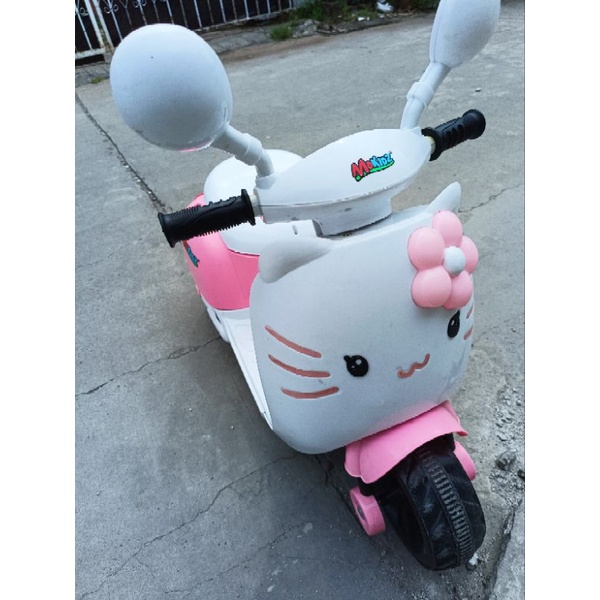 sepeda listrik anak  hello kitty