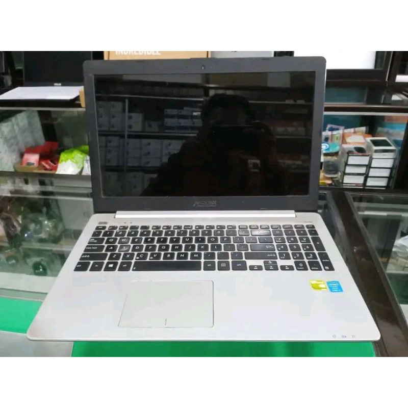 Laptop Asus S551LB core i5 gen 4 Nvidia 740M

