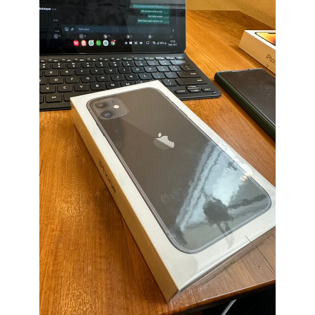 Iphone 11 - 64gb BNIB Segel Resmi iBox