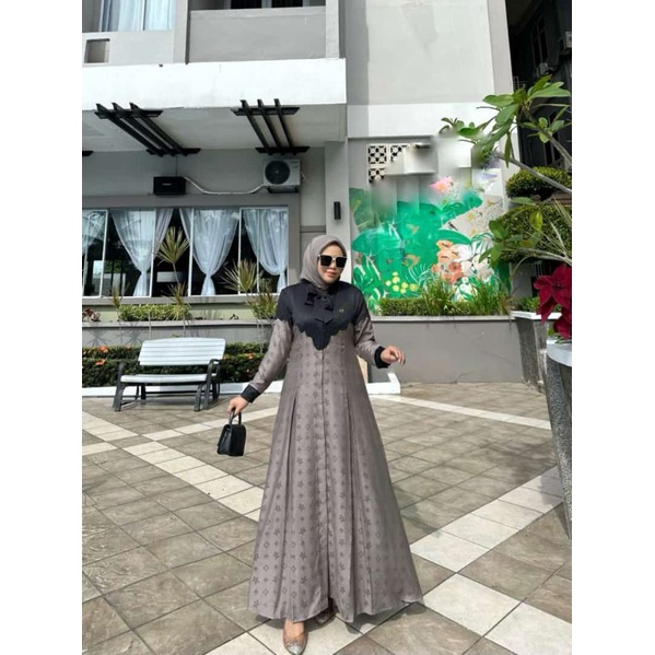 riasya dress by miss jasmine