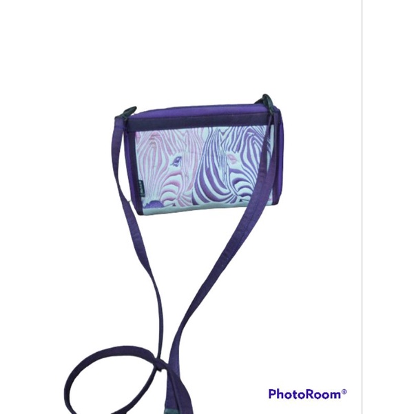 tas slempang wanita preloved.merek makara