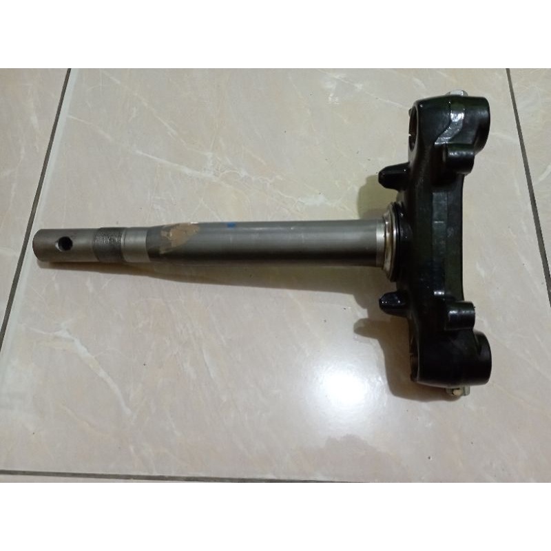 SEGITIGA SHOCKBREAKER DEPAN BEAT F1 2012-2019 PNP VARIO 125-150 2013-2019 ORIGINAL