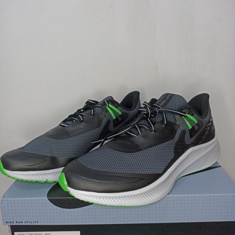 Nike Quest 3 Shield - size 43 (BOOKED)