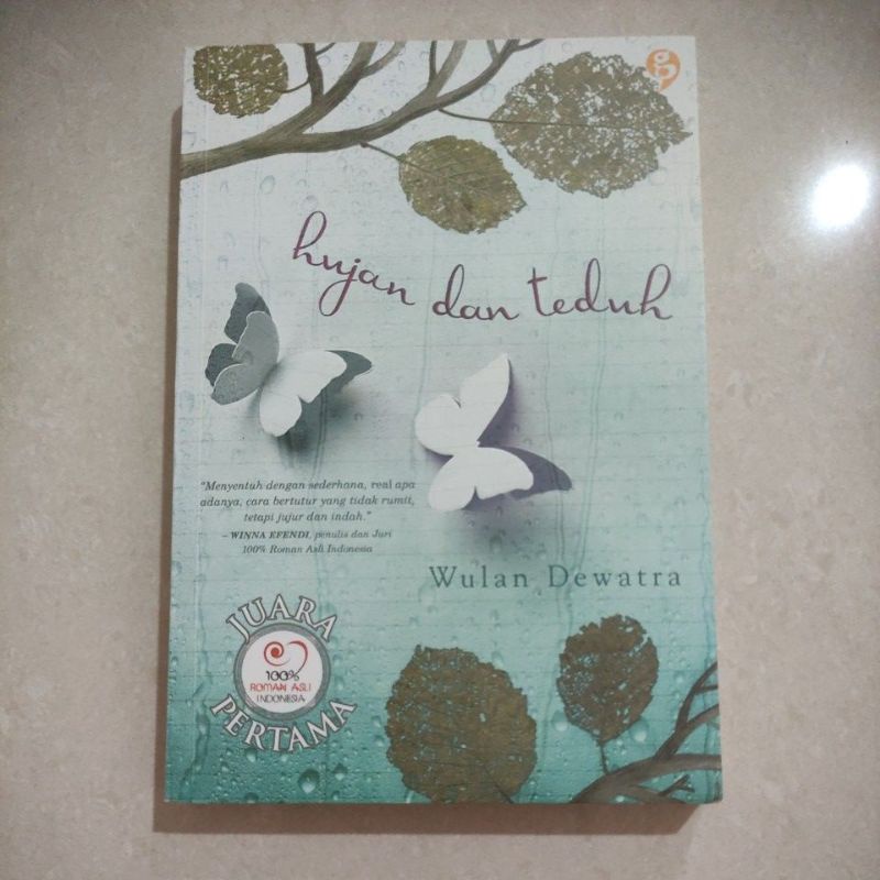 buku novel preloved Hujan dan Teduh