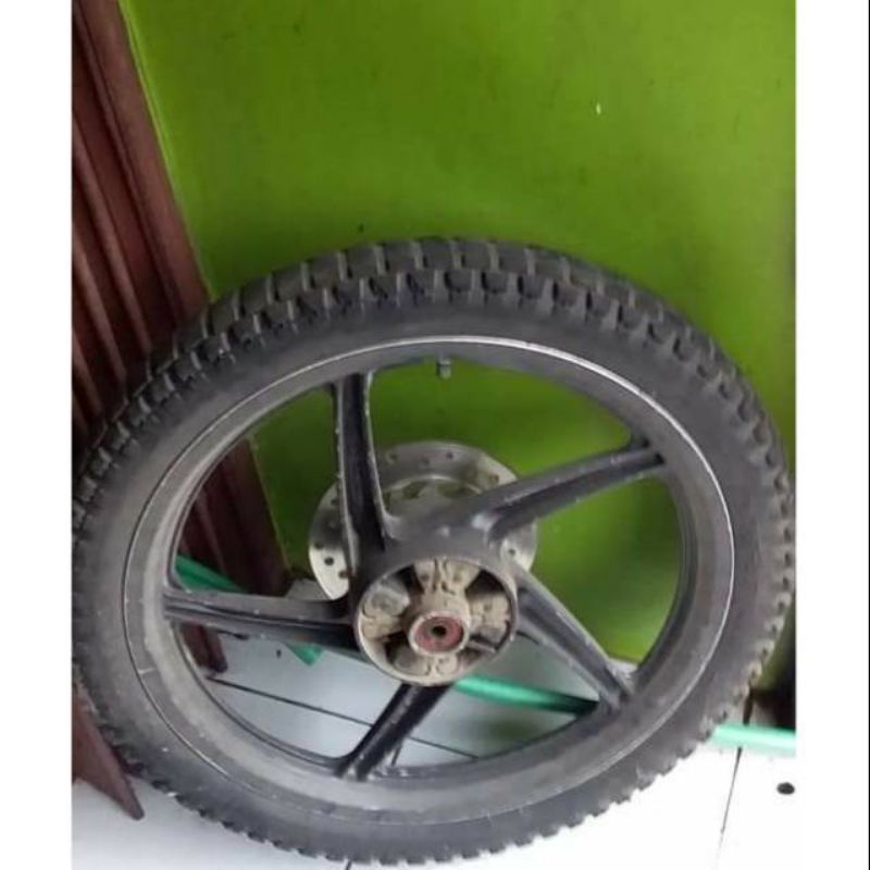 Velg Resing belakang  Supra x 125 doubel disk ori