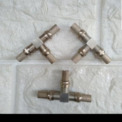 SAMBUNGAN KABEL ANTENA ( T conector )