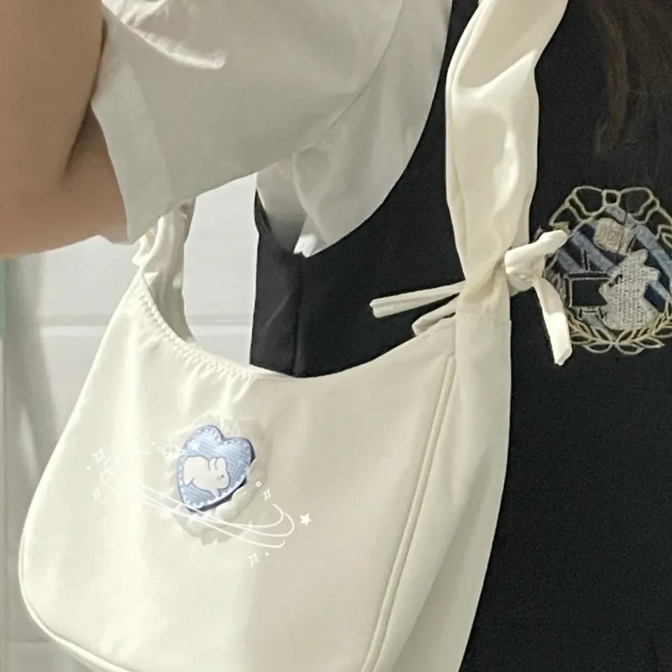 Red 2021 Baru Cinta Kelinci Desain Ketiak Tas Wanita Musim Panas Tas Bahu Crescent Tas Lipatan Lucu Tas Serut