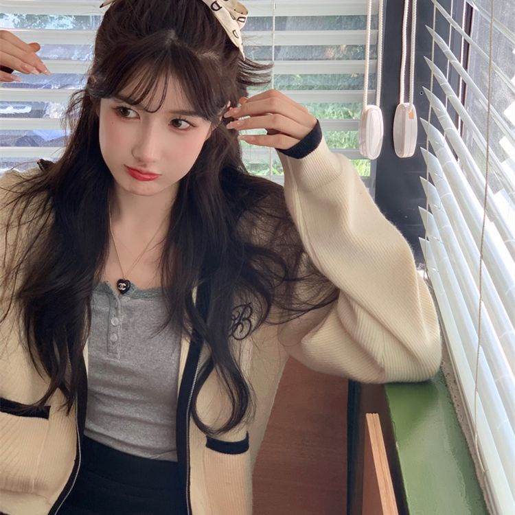 Red Versi Korea renda kamisol kecil perempuan musim panas gadis panas rasa desain ceruk kecantikan kembali slim fit di dalam dan di luar memakai kemeja bottoming