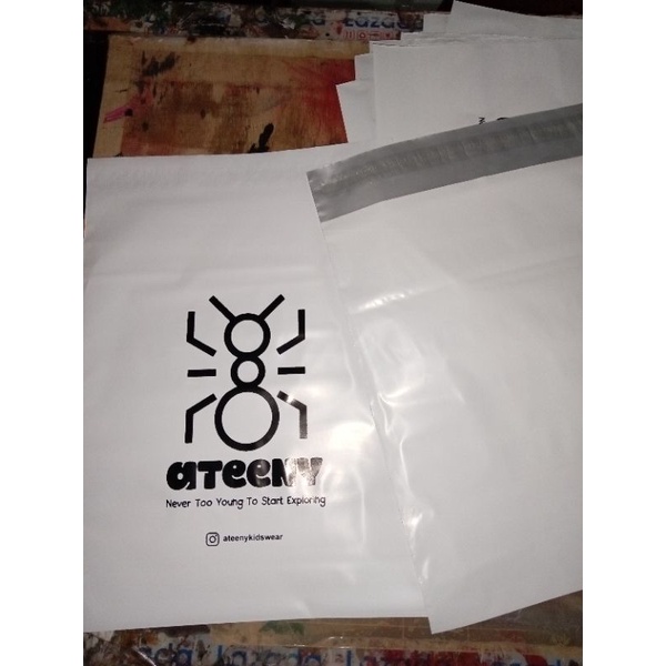 

Plastik Polymailer 30x40 plus sablon custom isi 200pcs