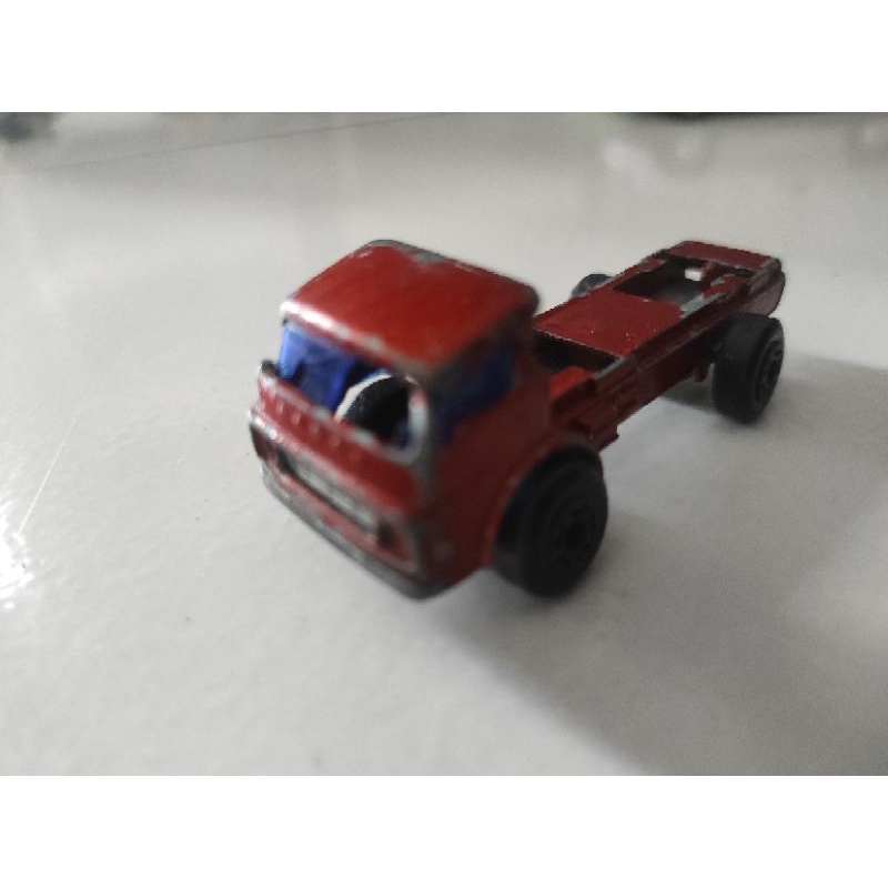 matchbox truck lesney