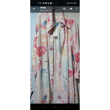 Abbey dress wearing klamby