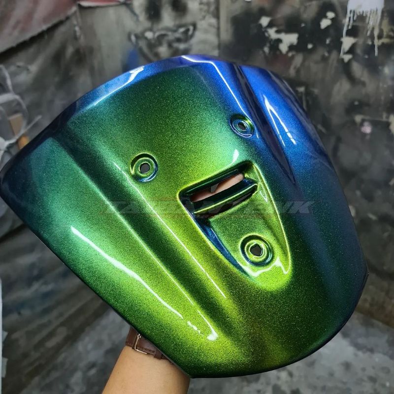 Cat Bunglon Taibantenk Aliens Green Crystal Partikel